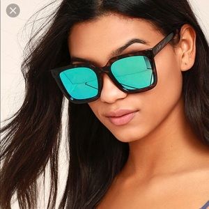 Quay Australia Genesis Mirrored Sunglasses - NWOT!